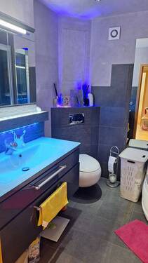 Badezimmer 1.jpg - 
