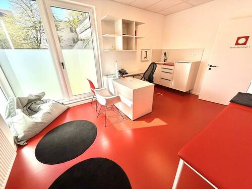 Ihr anderes Sprechzimmer - 