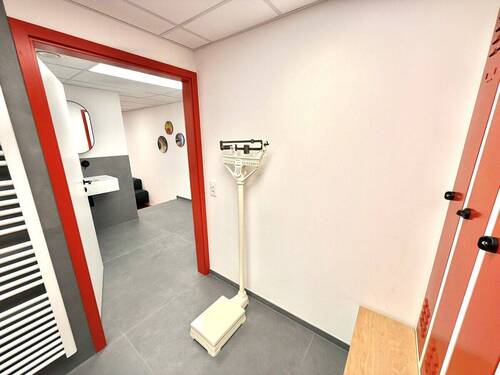 Aus Ihrer Personal Umkleide gen Personalraum - 