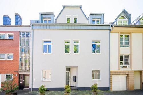 Bild 1 - Attraktives, vollvermietetes Mehrfamilienhaus in Düsseldorf-Kaiserswerth