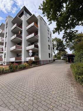 Ansicht Haus - 3 Zimmer Etagenwohnung zum Kaufen in Coburg