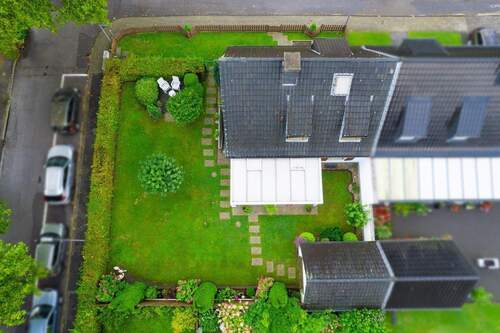 Vogelperspektive - 4 Zimmer Doppelhaushälfte zum Kaufen in Bochum