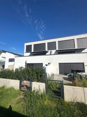 4 Aussenasicht Süden.jpeg - Terrassenwohnung mit 106,00 m&sup2; in Reichenschwand zum Kaufen