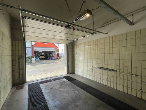 Garage - 
