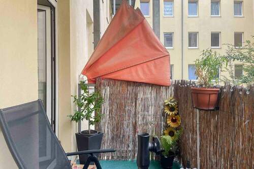 Balkon - 2 Zimmer Etagenwohnung zum Kaufen in Magdeburg