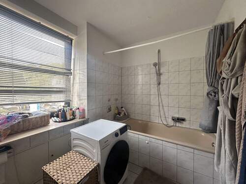 Sanitär - Etagenwohnung mit 88,00 m&sup2; in Mönchengladbach zum Kaufen