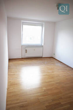 QI-6838 Schlafzimmer 2 - 