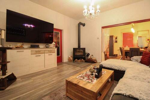 Wohnzimmer - Einfamilienhaus mit 120,00 m&sup2; in Nienburg zum Kaufen