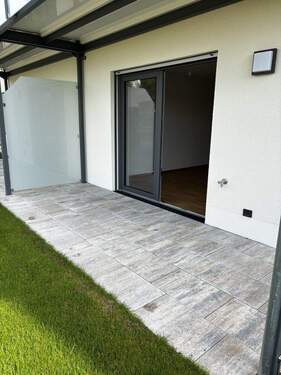 25-10-02 12-36-59 3199 - 2-Zimmer Wohnung mit schönen Garten