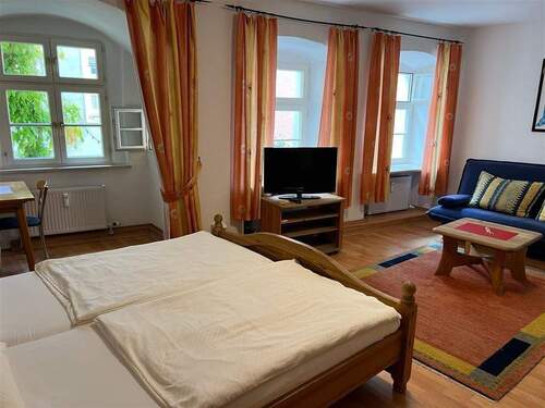 1. Zimmer (2) - 1 Zimmer Gewerbeobjekt (Büro, Produktion, Verkauf) in Burghausen