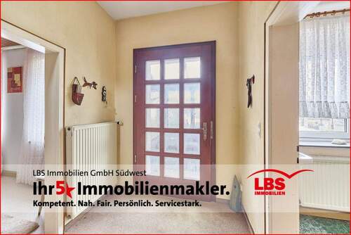 Eingangsbereich - Einfamilienhaus mit 100,00 m&sup2; in Mannweiler-Cölln zum Kaufen