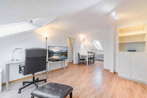 Wohnen - 2 Zimmer Etagenwohnung in Frankfurt am Main