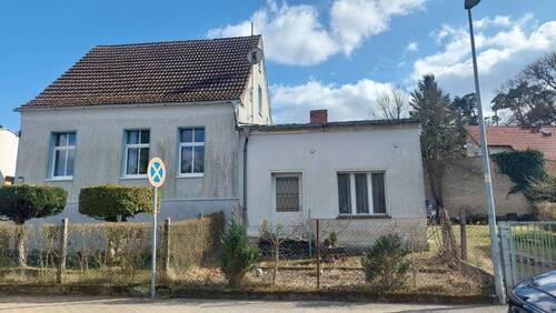 Straßenansicht - 5 Zimmer Einfamilienhaus zum Kaufen in Waldsieversdorf