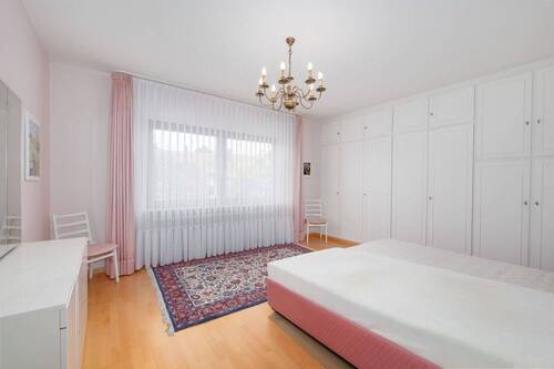 Schlafzimmer EG - 