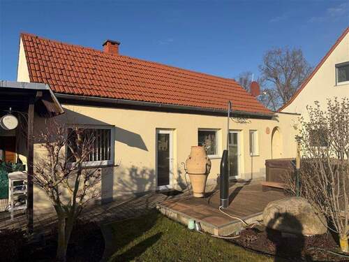 Gartenhaus - Einfamilienhaus mit 232,00 m&sup2; in Leipzig zum Kaufen