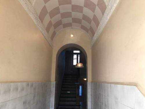 Stilvolles Treppenhaus - 3 Zimmer Etagenwohnung zur Miete in Nürnberg