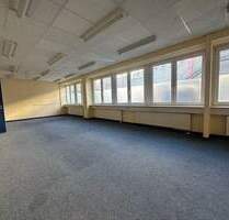 Bürogemeinschaft im Erdgeschoss eines Bürokomplexes - Landshut Industriegebiet