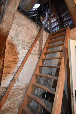 OG Treppe zum Spitzboden - 