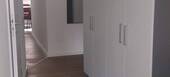 Blick Richtung Eingang, Stauraum rechts - 