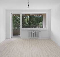 Renovierte 2-Zimmer-Wohnung mit Aufzug und Balkon im Grünen - Berlin Spandau