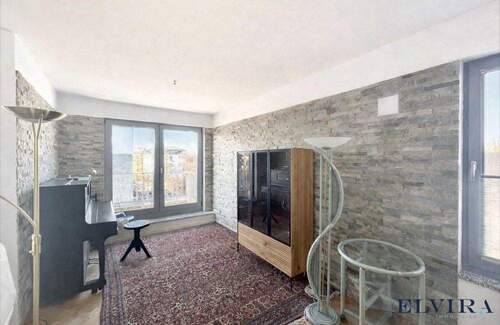 Wohnzimmer - 5 Zimmer Etagenwohnung zur Miete in München