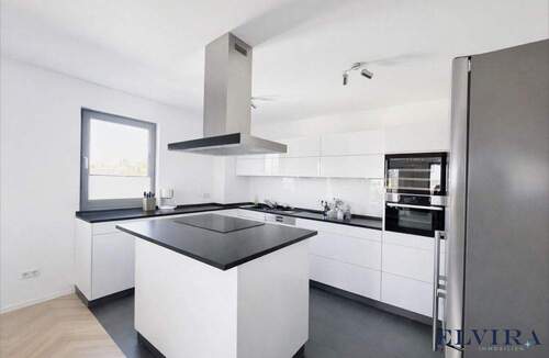 Küche - 5 Zimmer Etagenwohnung in München