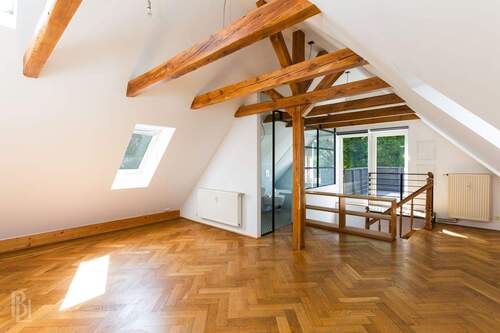 Wohnbereich Dachgeschoss - 1 Zimmer Mehrfamilienhaus, Wohnhaus in Kloster Lehnin