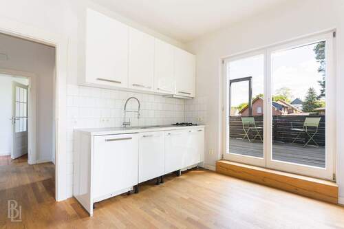 Küche Wohnung 3 mit Zugang zur Ost-Terrasse - 