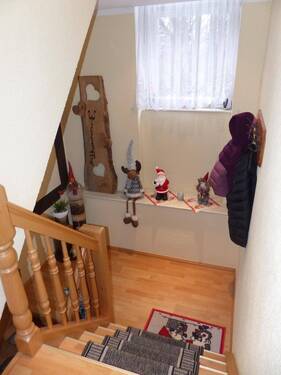 Zugang zur Wohnung im OG - 