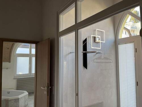 Entree mit Garderobe - 