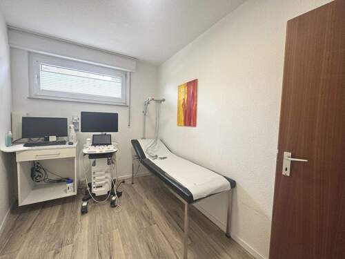 Behandlungszimmer - Büro in Essen zur Miete