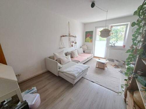 Wohnzimmer - 3 Zimmer Etagenwohnung zur Miete in Bremerhaven