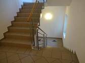 Treppenhaus - Etagenwohnung mit 44,50 m&sup2; in Zwickau zur Miete