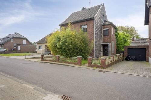 WWW.BOUWENS.DE - 4 Zimmer Einfamilienhaus zum Kaufen in Gangelt / Stahe