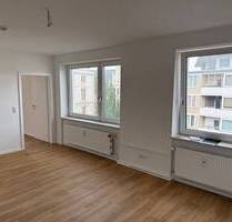 Sanierte 3 Zi.-Whg. mit Balkon in der Innenstadt - Braunschweig