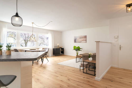 Blick in den Wohnbereich - 