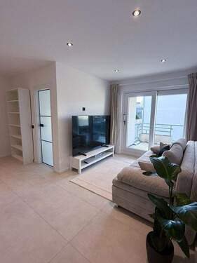 Wohnzimmer - Etagenwohnung mit 40,00 m&sup2; in Bonn zum Kaufen