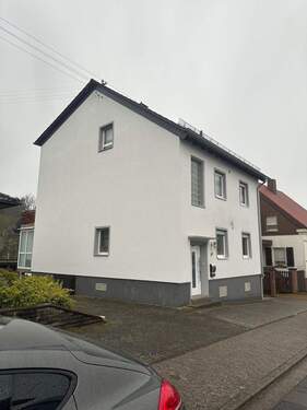 Giebelseite - Mehrfamilienhaus, Wohnhaus mit 198,00 m&sup2; in Bexbach zum Kaufen