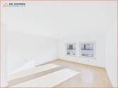 CAM03172G0-PR0486-STILL016 - 
