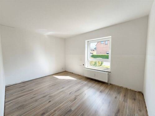 Schlafzimmer - 3 Zimmer Etagenwohnung zum Kaufen in Lauenburg/Elbe