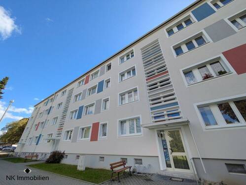 Gebäude - 3 Zimmer Etagenwohnung zur Miete in Limbach-Oberfrohna