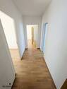 Flur - Etagenwohnung mit 58,00 m&sup2; in Limbach-Oberfrohna zur Miete