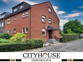 Titelbild - CITYHOUSE: Mehrfamilienhaus solide vermietet mit großem Garten, Keller, Stellplatz und Garage