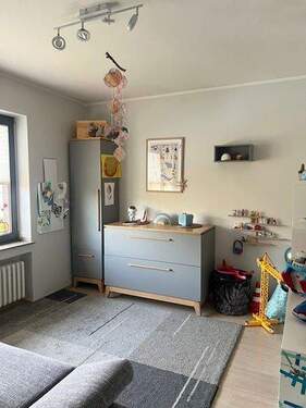 Kinder- oder Arbeitszimmer - 