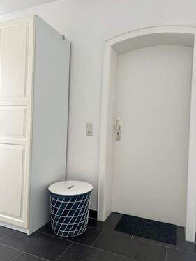 Wohnungstür - 3 Zimmer Etagenwohnung in Korschenbroich