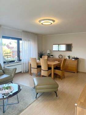 Wohnzimmer / Essbereich - 