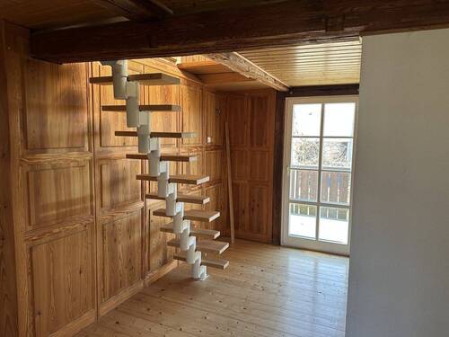 Treppe zum DG - 