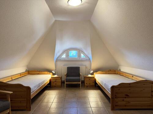 DHH rechts - Dachspitz - 