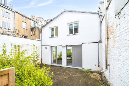 Titelbild - 3-Zimmer Maisonette-Wohnung im Hinterhof eines Mehrfamilienhauses