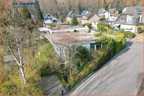 Front 2 - Bungalow mit zwei Wohnungen und idyllischem Garten in Wassenberg-Oberstadt